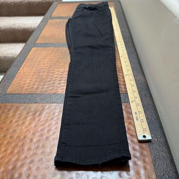 EUC Levi’s (6 / 28) Black Pull-On Skinny Jeans / Jeggings - Stretch Waistband - Picture 5 of 5